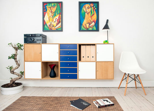 The Furniture Store Experience: Finding Quality and Overcoming Online Barriers